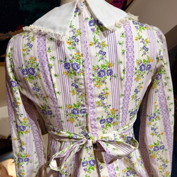 Vintage 1970s Floral Maxi Dress Smocked Bodice Prairie Cottagecore - S - Picture 6 of 12